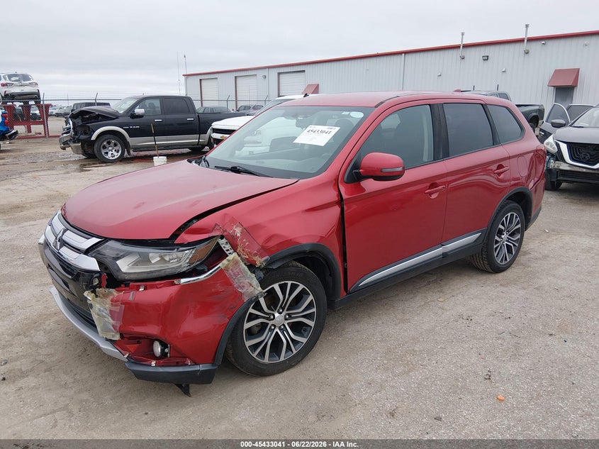 2018 Mitsubishi Outlander VIN JA4AZ3A33JZ007147 IAAI salvage auction — LEFT FRONT, Salvage (Kansas), sold $2,625 on 2026-07-31 (photo 2)