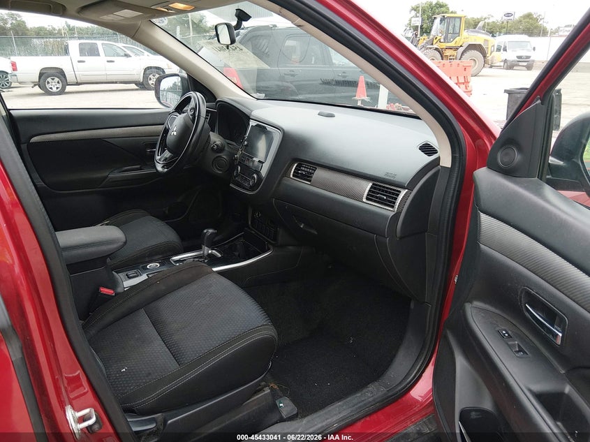 2018 Mitsubishi Outlander VIN JA4AZ3A33JZ007147 IAAI salvage auction — LEFT FRONT, Salvage (Kansas), sold $2,625 on 2026-07-31 (photo 5)