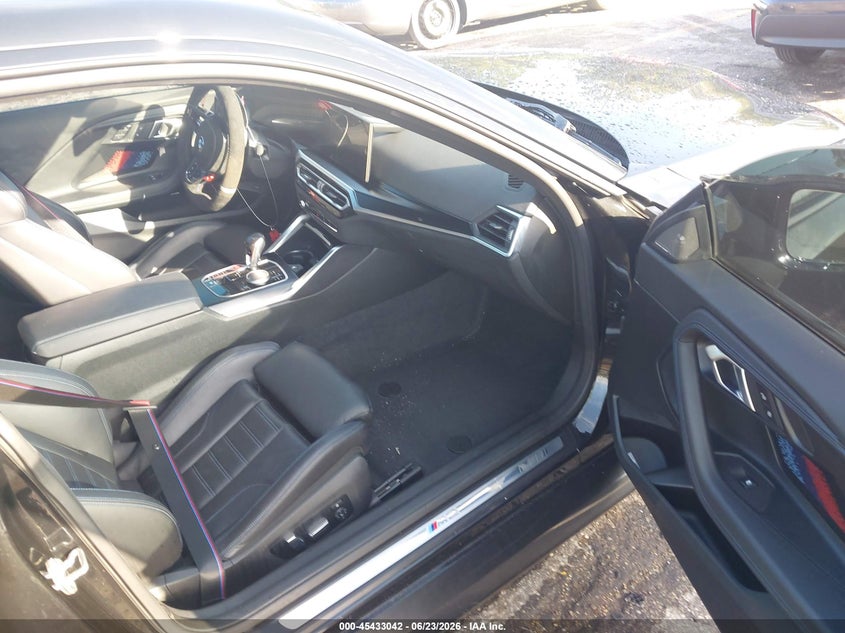 2024 BMW M2 VIN 3MF13DM02R8D80598 IAAI salvage auction — RIGHT SIDE, Salvage Title, sold $29,600 on 2026-07-30 (photo 5)