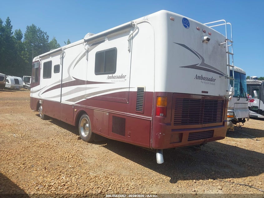2002 Roadmaster rail Executive VIN 1RF12021521015989 IAAI salvage auction — BURN, Salvage (Georgia), sold $0 on 2026-10-04 (photo 3)