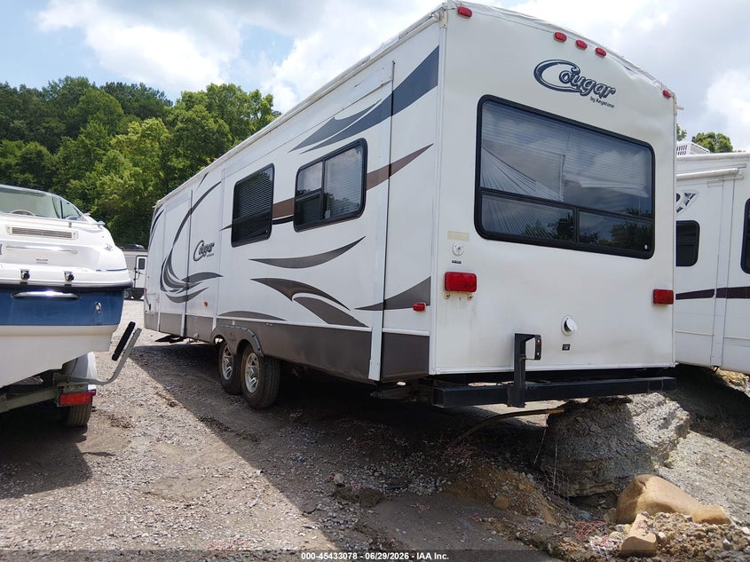2013 Cougar Travel trlr VIN 4YDT30R24DV507689 IAAI salvage auction — SIDE, Salvage (Tennessee), sold $4,450 on 2026-07-15 (photo 3)