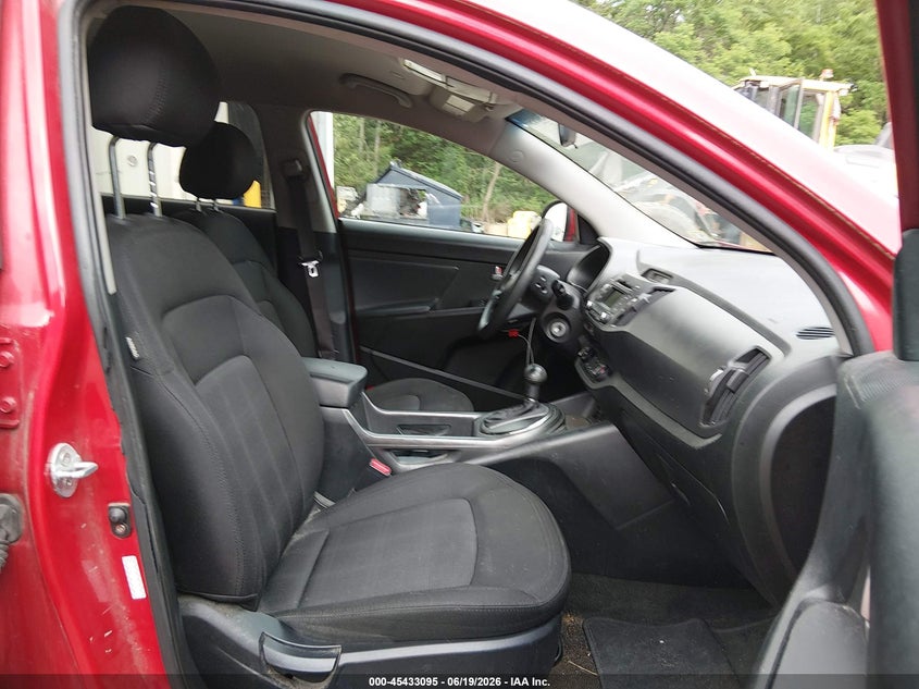 2013 Kia Sportage VIN KNDPBCA23D7423307 IAAI salvage auction — UNKNOWN, Salvage (Vermont), sold $1,250 on 2026-08-01 (photo 5)