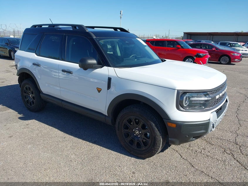2025 Ford Bronco sport VIN 3FMCR9DA5SRF22938 IAAI salvage auction — REAR END, Salvage Title, sold $14,300 on 2026-07-23 (photo 1)