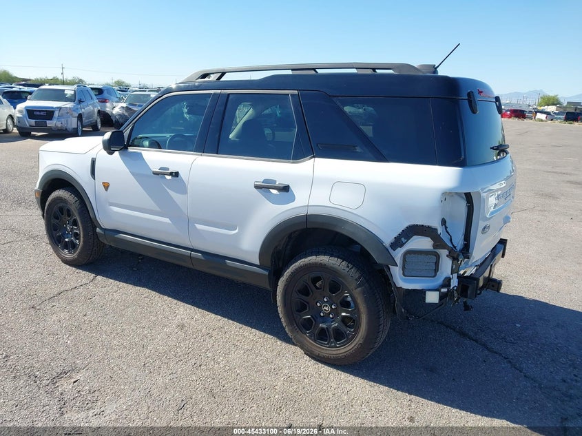 2025 Ford Bronco sport VIN 3FMCR9DA5SRF22938 IAAI salvage auction — REAR END, Salvage Title, sold $14,300 on 2026-07-23 (photo 3)