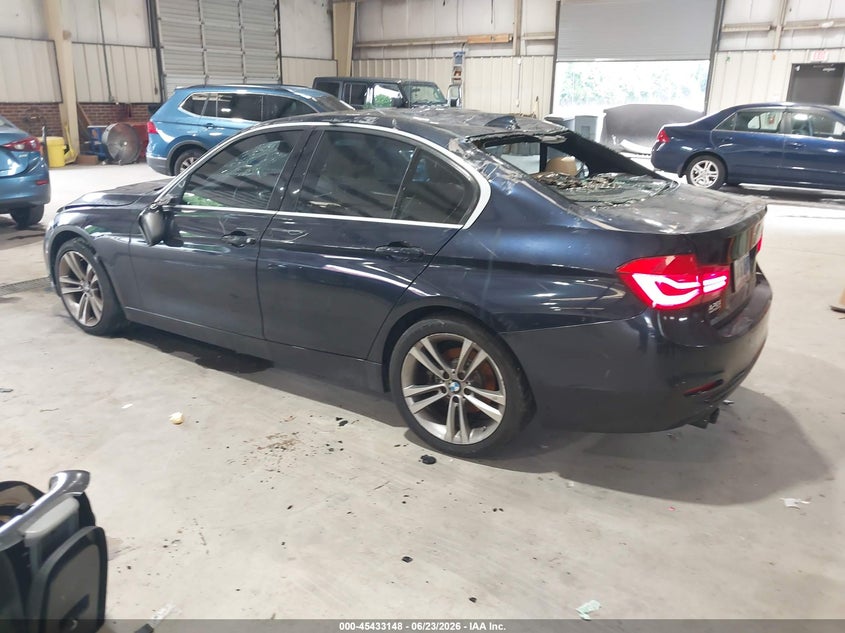 2017 BMW 3er VIN WBA8B9G58HNU48971 IAAI salvage auction — Burn Interior, Salvage (North Carolina), sold $2,200 on 2026-07-16 (photo 3)