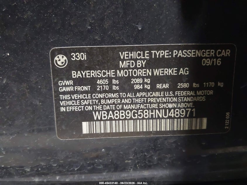 2017 BMW 3er VIN WBA8B9G58HNU48971 IAAI salvage auction — Burn Interior, Salvage (North Carolina), sold $2,200 on 2026-07-16 (photo 9)