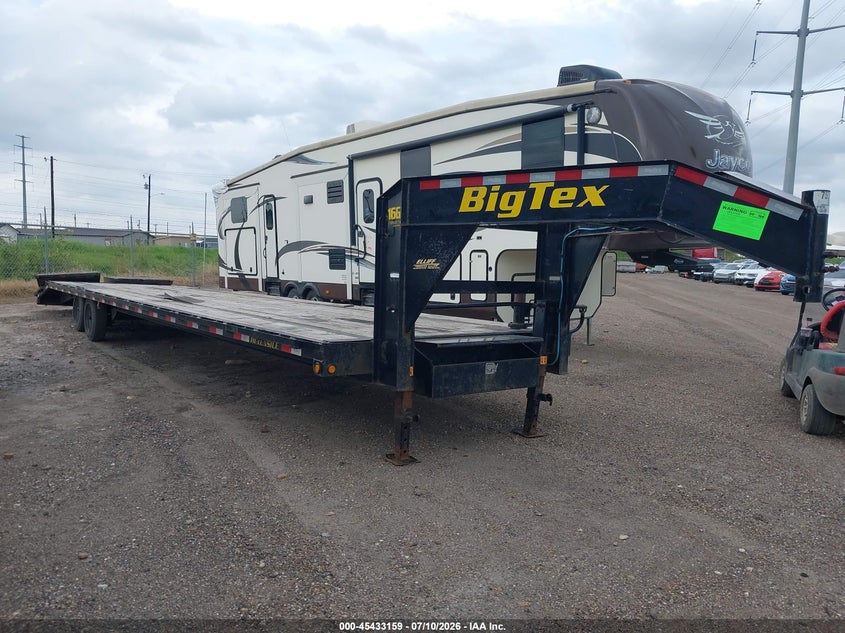 2023 Big tex trailer co inc Unknown VIN 16V3F4822P6275518 IAAI salvage auction — REAR END, Salvage (Texas), sold $2,500 on 2026-08-31 (photo 1)