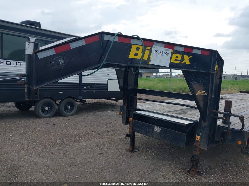 2023 Big tex trailer co inc Unknown VIN 16V3F4822P6275518 IAAI salvage auction — REAR END, Salvage (Texas), sold $2,500 on 2026-08-31 (photo 8)
