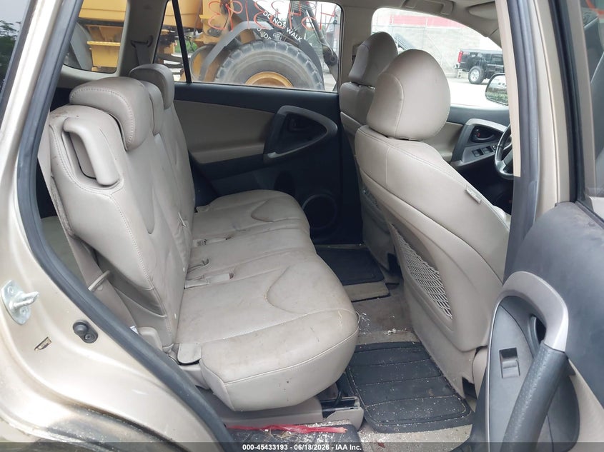 2008 Toyota Rav4 VIN JTMBK31V786043337 IAAI salvage auction — NORMAL WEAR, Original (Maine), sold $575 on 2026-07-27 (photo 8)