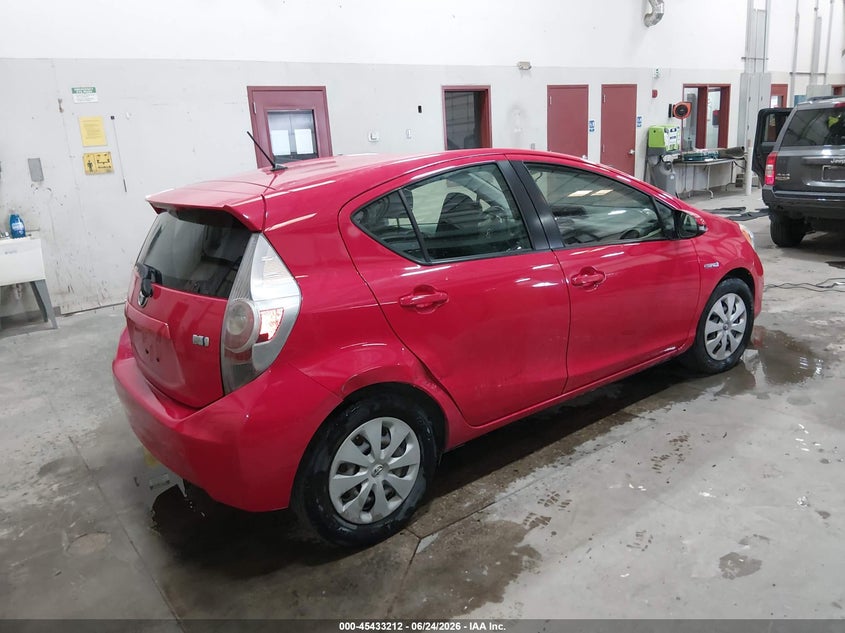 2014 Toyota Prius c VIN JTDKDTB30E1571544 IAAI salvage auction — RIGHT REAR, Salvage (Idaho), sold $2,200 on 2026-07-10 (photo 4)