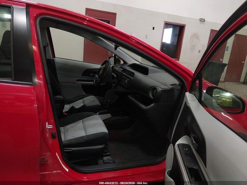 2014 Toyota Prius c VIN JTDKDTB30E1571544 IAAI salvage auction — RIGHT REAR, Salvage (Idaho), sold $2,200 on 2026-07-10 (photo 5)