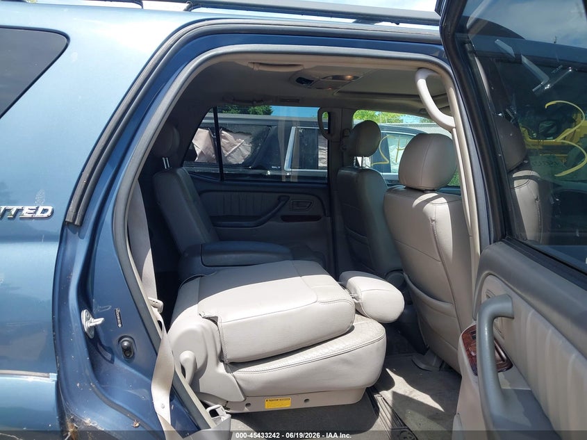 2006 Toyota Sequoia VIN 5TDBT48A76S262544 IAAI salvage auction — NORMAL WEAR, Clear-Endorsement (Wisconsin), sold $775 on 2026-07-29 (photo 8)