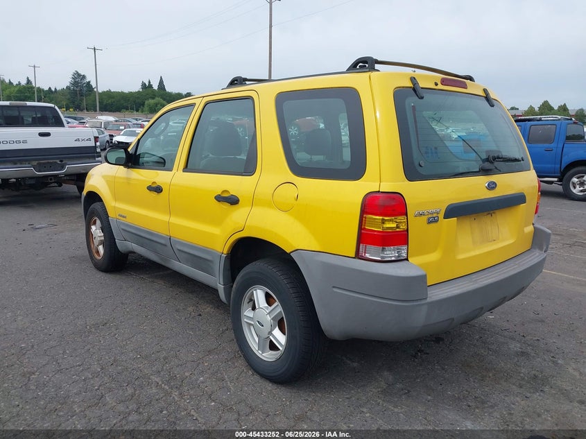 2002 Ford Escape VIN 1FMYU02102KA61431 IAAI salvage auction — NORMAL WEAR, Clear-Dealer Only (Oregon), sold $100 on 2026-07-09 (photo 3)