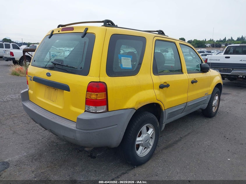 2002 Ford Escape VIN 1FMYU02102KA61431 IAAI salvage auction — NORMAL WEAR, Clear-Dealer Only (Oregon), sold $100 on 2026-07-09 (photo 4)