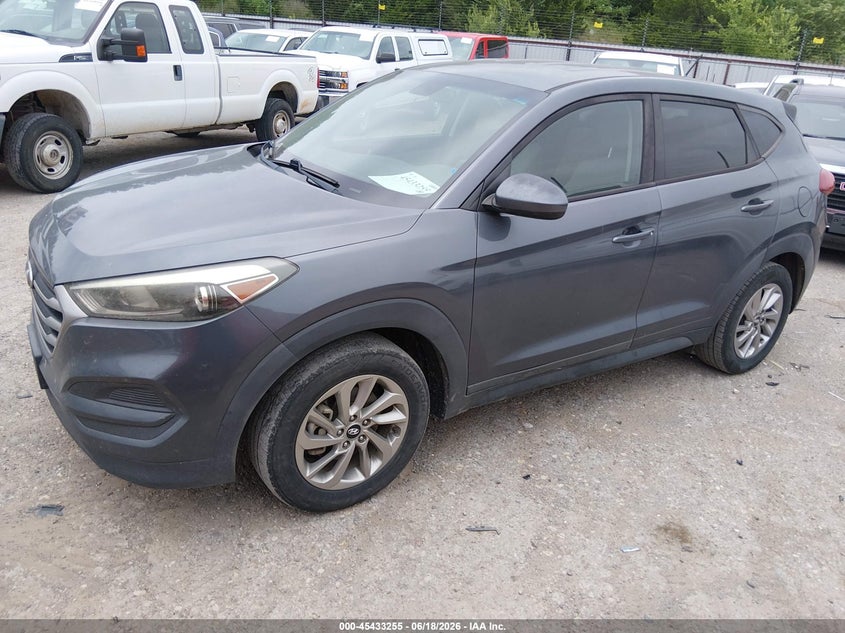 2018 Hyundai Tucson VIN KM8J23A42JU673752 IAAI salvage auction — NORMAL WEAR, Sf97 (Oklahoma), sold $5,200 on 2026-08-03 (photo 2)