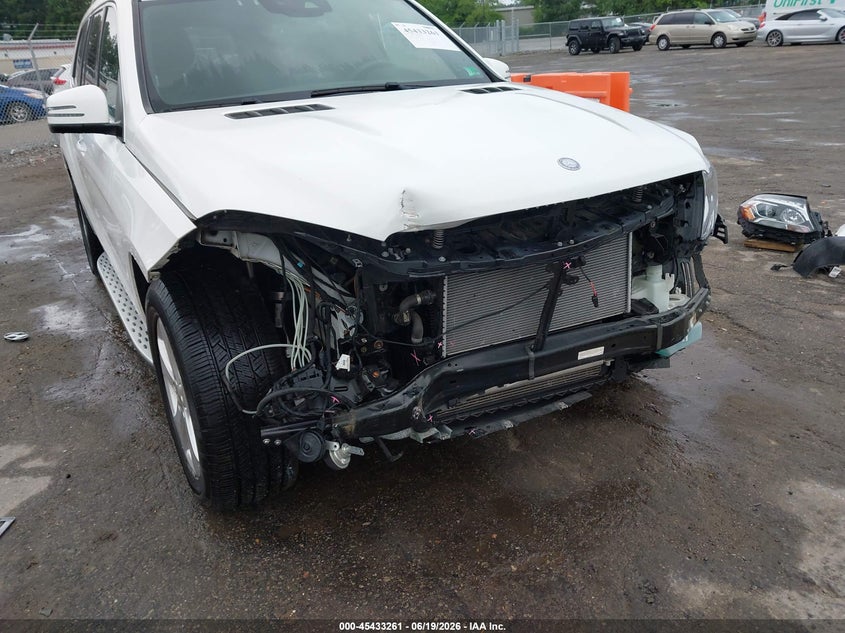 2017 Mercedes-benz Gls-klasse VIN 4JGDF6EE9HA911677 IAAI salvage auction — FRONT END, Salvage Title, sold $9,900 on 2026-07-24 (photo 6)