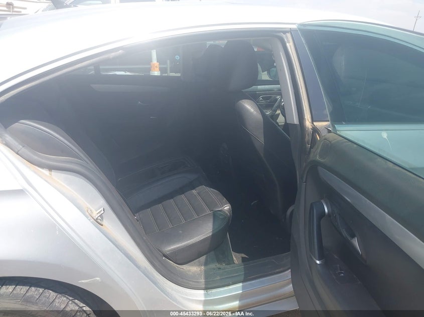2009 Volkswagen Cc VIN WVWHL73C19E509975 IAAI salvage auction — LEFT SIDE, Salvage (Texas), sold $175 on 2026-07-28 (photo 8)