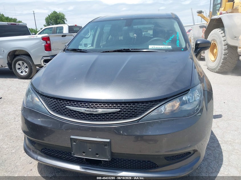 2021 Chrysler Voyager VIN 2C4RC1AGXMR558420 IAAI salvage auction — NORMAL WEAR, Sf97 (Oklahoma), sold $10,525 on 2026-08-03 (photo 6)