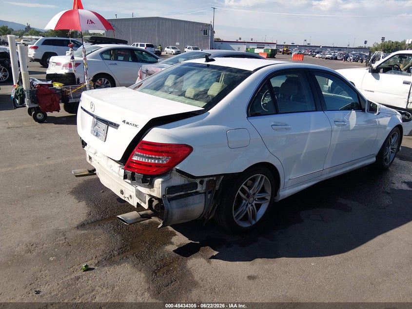 2014 Mercedes-benz C-klasse VIN WDDGF8AB9EA961392 IAAI salvage auction — REAR END, Salvage (Utah), sold $1,350 on 2026-07-23 (photo 4)