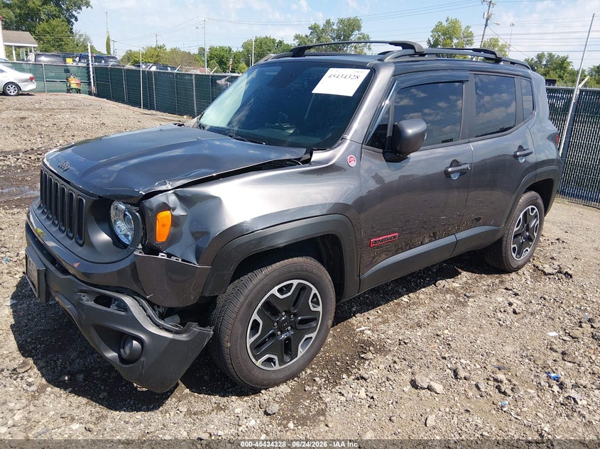 2017 Jeep Renegade VIN ZACCJBCB9HPG09225 IAAI salvage auction — LEFT SIDE, Salvage Title, sold $3,900 on 2026-08-01 (photo 2)