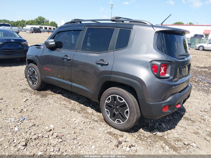 2017 Jeep Renegade VIN ZACCJBCB9HPG09225 IAAI salvage auction — LEFT SIDE, Salvage Title, sold $3,900 on 2026-08-01 (photo 3)