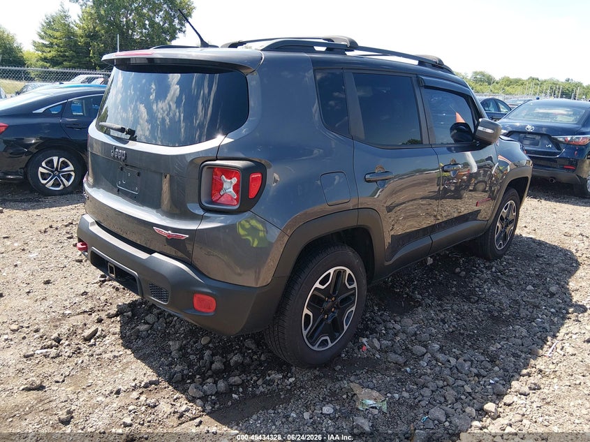 2017 Jeep Renegade VIN ZACCJBCB9HPG09225 IAAI salvage auction — LEFT SIDE, Salvage Title, sold $3,900 on 2026-08-01 (photo 4)