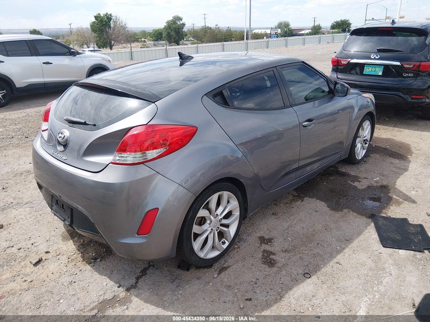 2012 Hyundai Veloster VIN KMHTC6AD9CU043365 IAAI salvage auction — NORMAL WEAR, Clear (New Mexico), sold $200 on 2026-07-29 (photo 4)