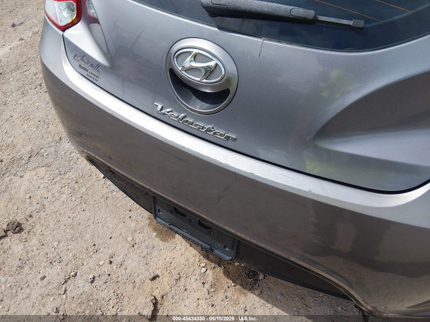 2012 Hyundai Veloster VIN KMHTC6AD9CU043365 IAAI salvage auction — NORMAL WEAR, Clear (New Mexico), sold $200 on 2026-07-29 (photo 6)
