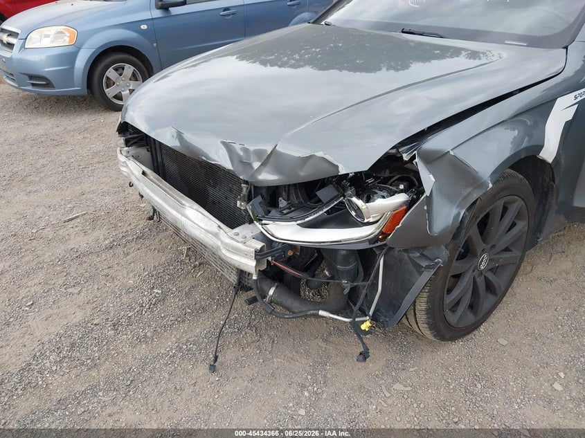 2013 Audi A4 VIN WAUBFAFL1DN034016 IAAI salvage auction — FRONT END, Salvage (Ohio), sold $1,100 on 2026-07-20 (photo 6)