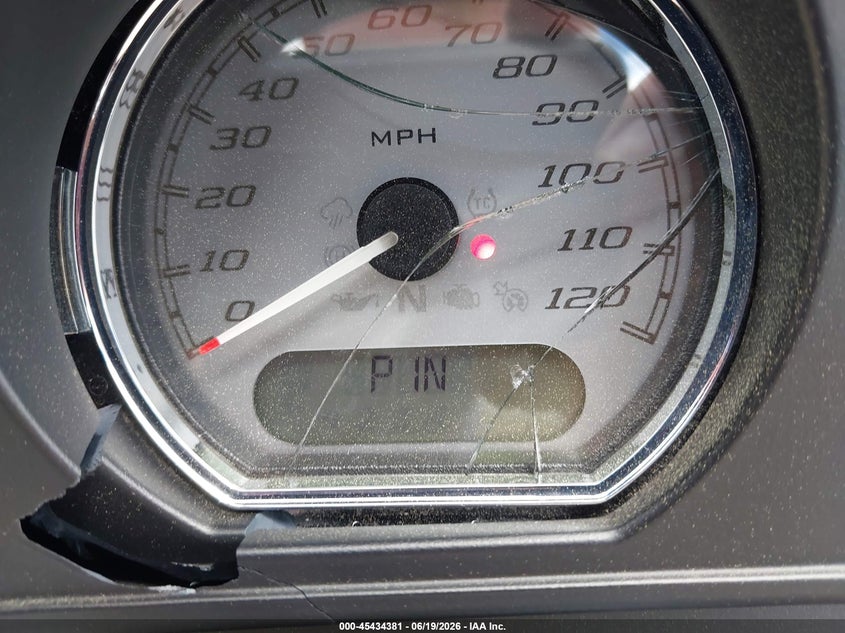 2020 Harley-davidson Street glide VIN 1HD1KBC16LB670593 IAAI salvage auction — RIGHT SIDE, Regular (South Dakota), sold $7,050 on 2026-08-11 (photo 7)