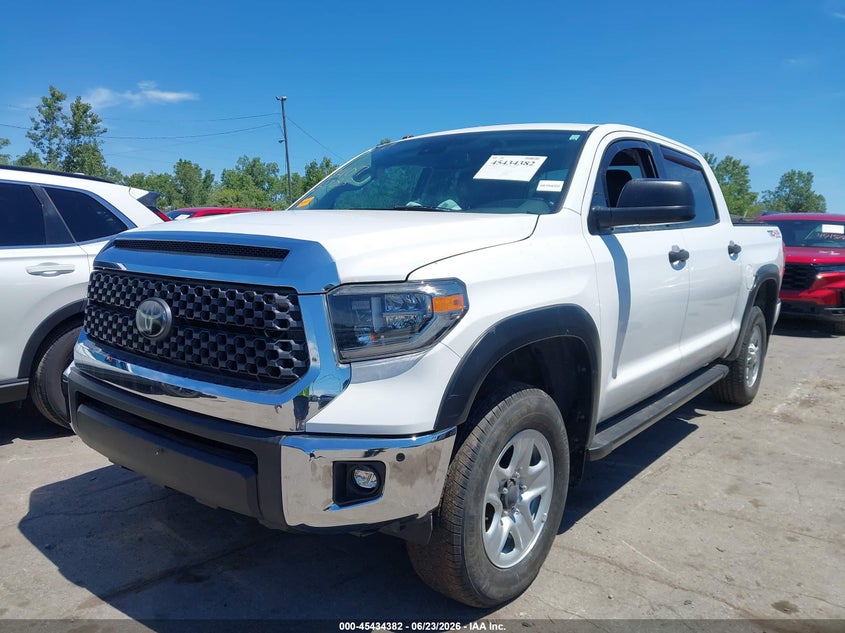 2018 Toyota Tundra VIN 5TFDY5F18JX704074 IAAI salvage auction — LEFT SIDE, Salvage (Ohio), sold $12,100 on 2026-07-21 (photo 2)