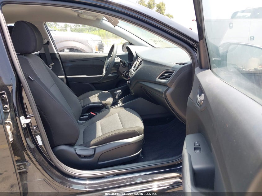 2020 Hyundai Accent VIN 3KPC24A6XLE118716 IAAI salvage auction — NORMAL WEAR, Sf97 (Texas), sold $7,650 on 2026-08-04 (photo 5)