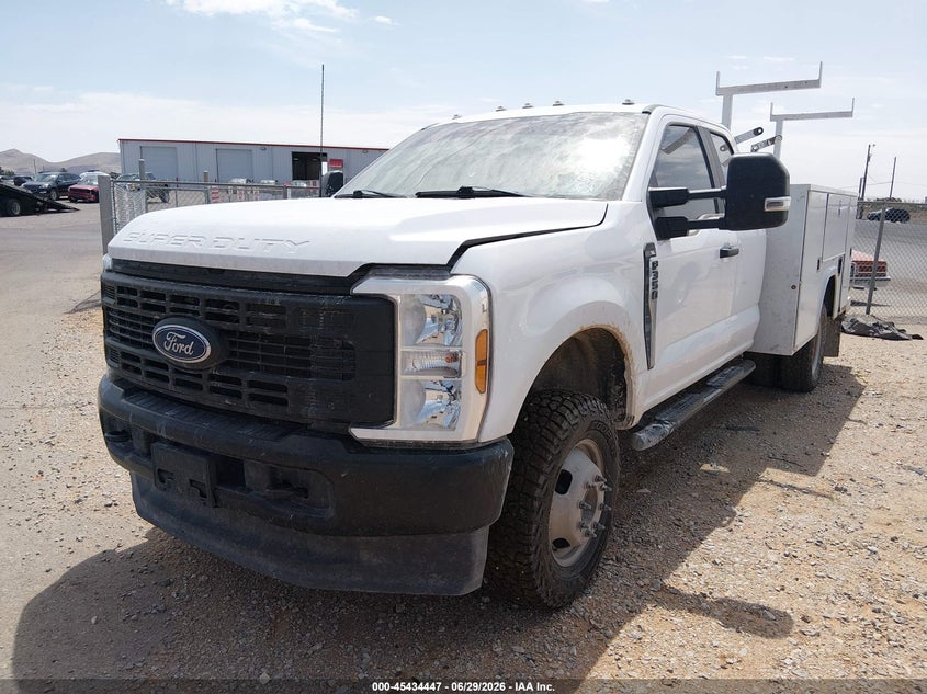 2024 Ford F-350 VIN 1FD8X3HN6REE69055 IAAI salvage auction — TRANSMISSION, Enterprise Vehicles Clear Only (New Mexico), sold $75 on 2026-07-29 (photo 2)