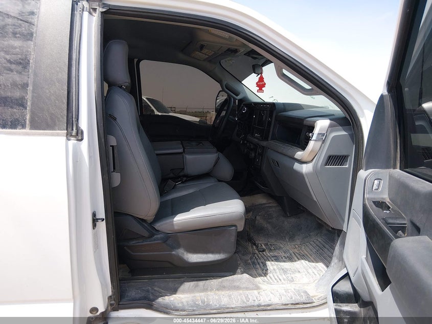 2024 Ford F-350 VIN 1FD8X3HN6REE69055 IAAI salvage auction — TRANSMISSION, Enterprise Vehicles Clear Only (New Mexico), sold $75 on 2026-07-29 (photo 5)