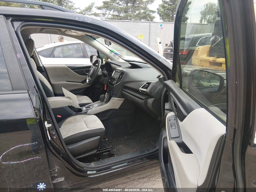 2020 Subaru Forester VIN JF2SKADC8LH524694 IAAI salvage auction — FRONT END, Salvage (Wisconsin), sold $1,650 on 2026-07-29 (photo 5)