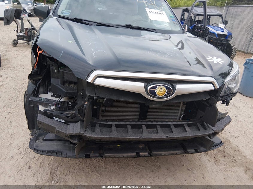 2020 Subaru Forester VIN JF2SKADC8LH524694 IAAI salvage auction — FRONT END, Salvage (Wisconsin), sold $1,650 on 2026-07-29 (photo 6)