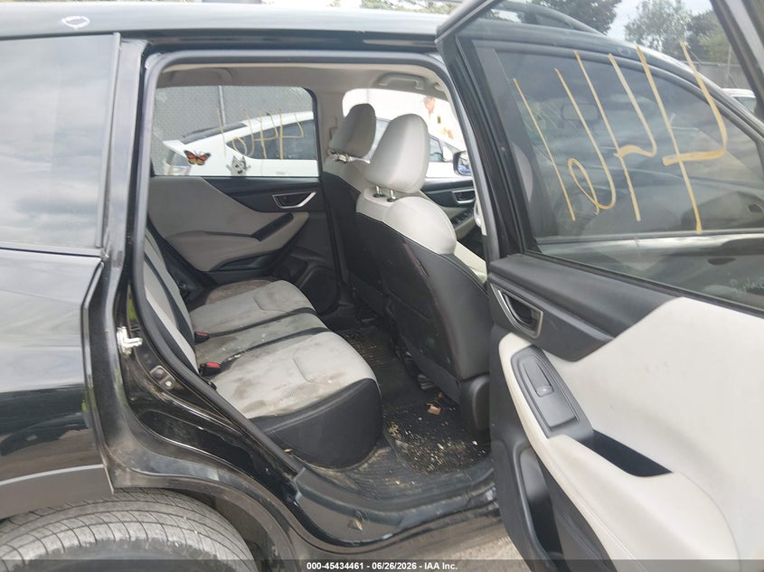 2020 Subaru Forester VIN JF2SKADC8LH524694 IAAI salvage auction — FRONT END, Salvage (Wisconsin), sold $1,650 on 2026-07-29 (photo 8)