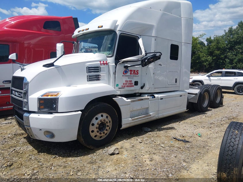 2020 Mack Anthem VIN 1M1AN4GY0LM013661 IAAI salvage auction — SIDE, Salvage (Tennessee), sold $12,300 on 2026-07-16 (photo 2)