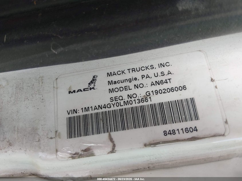 2020 Mack Anthem VIN 1M1AN4GY0LM013661 IAAI salvage auction — SIDE, Salvage (Tennessee), sold $12,300 on 2026-07-16 (photo 9)