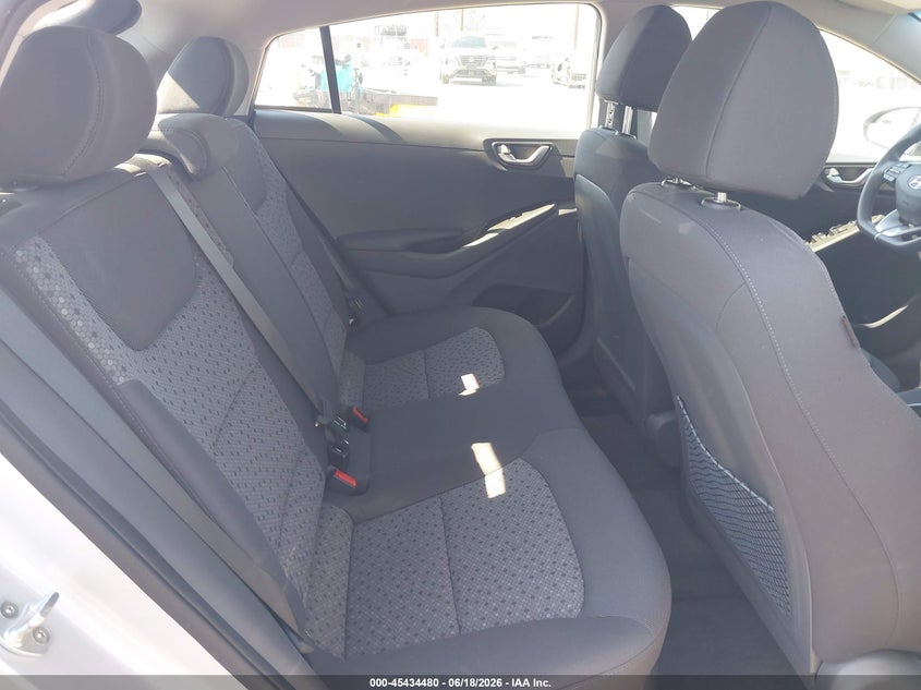 2019 Hyundai Ioniq hybrid VIN KMHC65LC7KU158566 IAAI salvage auction — NORMAL WEAR, Sf97 (California), sold $225 on 2026-07-28 (photo 8)