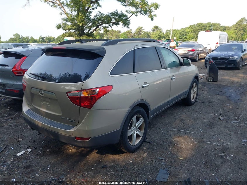 2008 Hyundai Veracruz VIN KM8NU13C48U062006 IAAI salvage auction — NORMAL WEAR, Clear (New York), sold $1,550 on 2026-07-07 (photo 4)