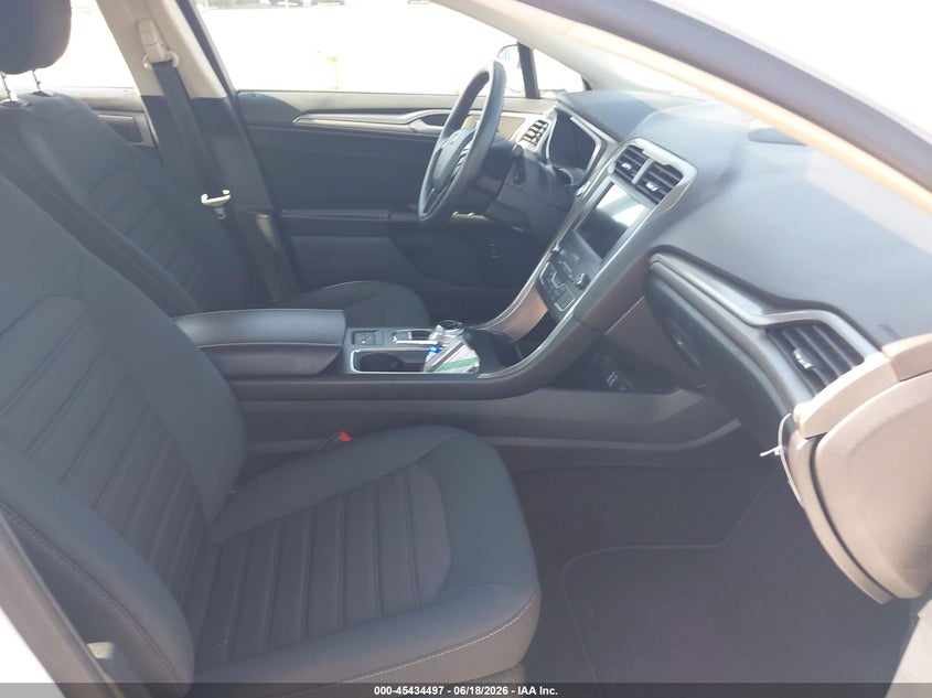 2019 Ford Fusion VIN 3FA6P0LU3KR258252 IAAI salvage auction — NORMAL WEAR, Sf97 (California), sold $9,900 on 2026-07-28 (photo 5)