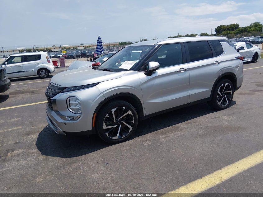 2024 Mitsubishi Outlander VIN JA4J3VA83RZ005905 IAAI salvage auction — RIGHT FRONT, Certificate Of Destruction (Florida), sold $7,550 on 2026-07-30 (photo 2)