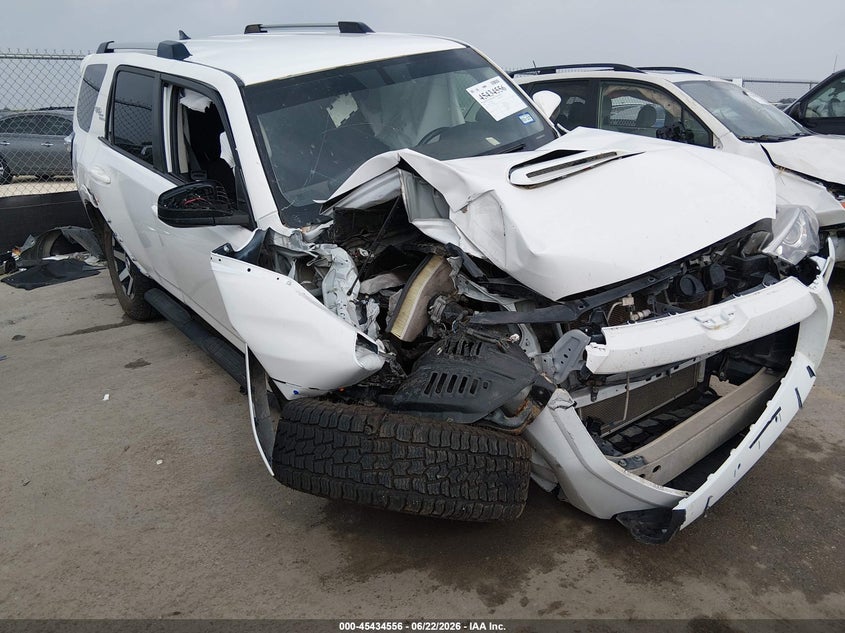 2018 Toyota 4runner VIN JTEBU5JR7J5544616 IAAI salvage auction — FRONT END, Salvage (Texas), sold $6,500 on 2026-07-23 (photo 1)