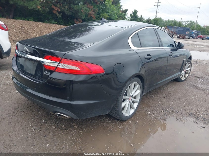2015 Jaguar Xf VIN SAJWJ0FF6F8U73349 IAAI salvage auction — LEFT FRONT, Clear (Indiana), sold $2,650 on 2026-07-22 (photo 4)