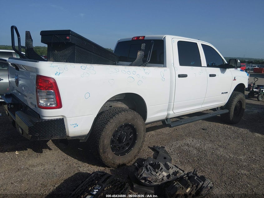 2021 Ram 2500 VIN 3C6UR5CL3MG531471 IAAI salvage auction — HAIL, Clear (Oklahoma), sold $16,475 on 2026-09-15 (photo 4)