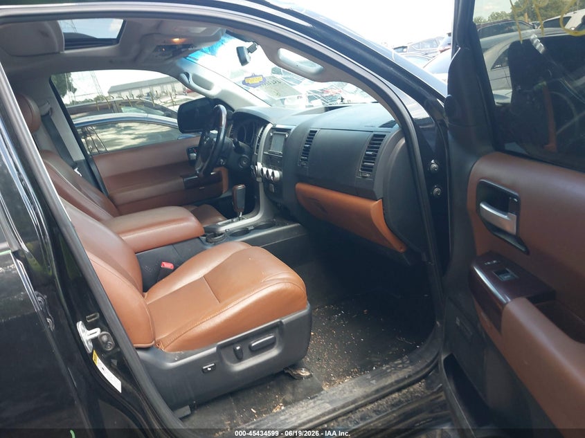 2014 Toyota Sequoia VIN 5TDDY5G12ES093503 IAAI salvage auction — STORM DAMAGE, Clear (Indiana), sold $4,400 on 2026-07-22 (photo 5)