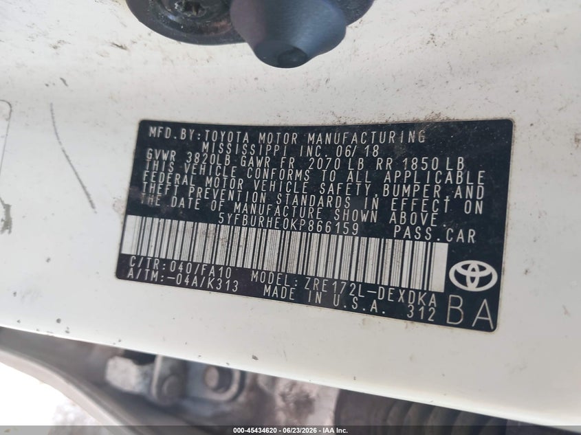 2019 Toyota Corolla VIN 5YFBURHE0KP866159 IAAI salvage auction — FRONT & REAR, Clear (Illinois), sold $3,350 on 2026-07-29 (photo 9)