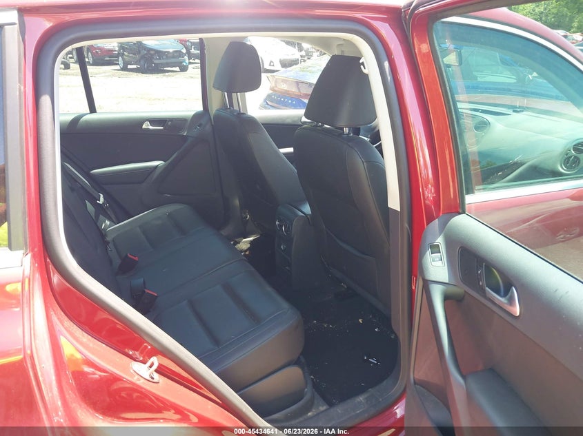 2014 Volkswagen Tiguan VIN WVGBV3AX8EW120507 IAAI salvage auction — FRONT END, Salvage Title, sold $700 on 2026-08-04 (photo 8)
