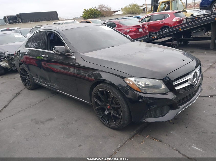 2016 Mercedes-benz C-klasse VIN 55SWF4JB1GU148670 IAAI salvage auction — RIGHT SIDE, Salvage Title, sold $2,200 on 2026-07-29 (photo 1)